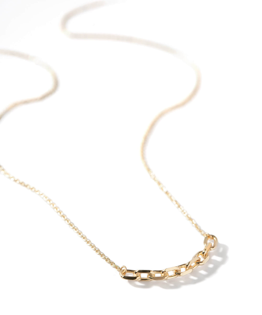 10K Gold Dainty Chain Link Necklace | KATENA