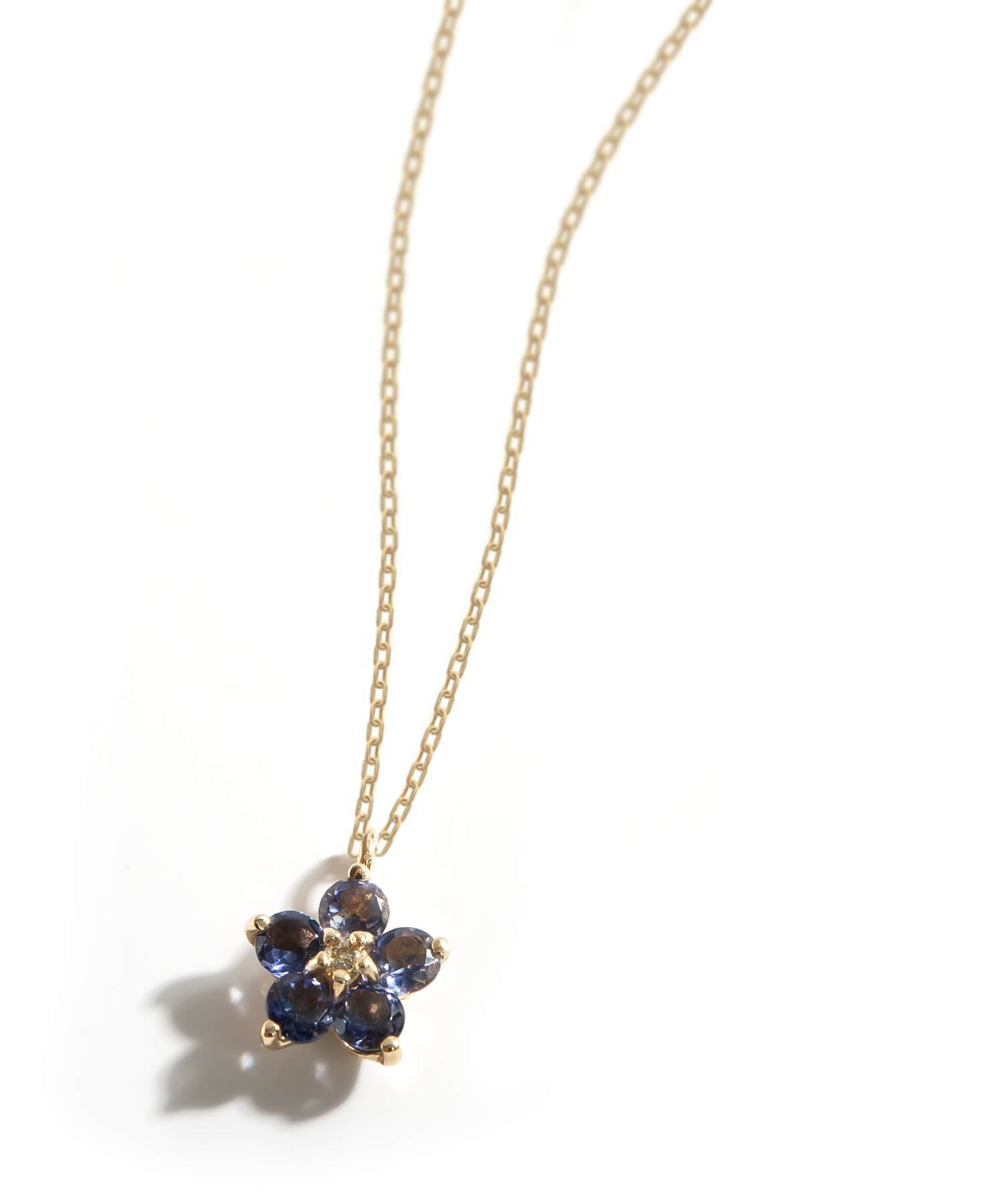 Flower Motif Iolite Necklace | LOULOUD-NOLL