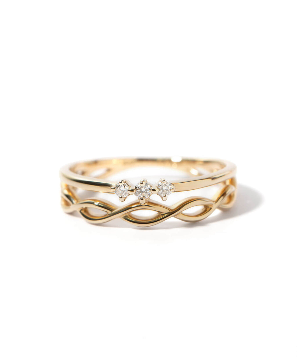 10K Gold Triple Diamond Twist Ring | TERRA RAMAGE