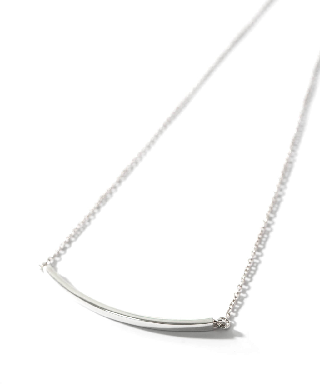 18K Gold Plated Sterling Silver Smile Line Bar Necklace | TIGO