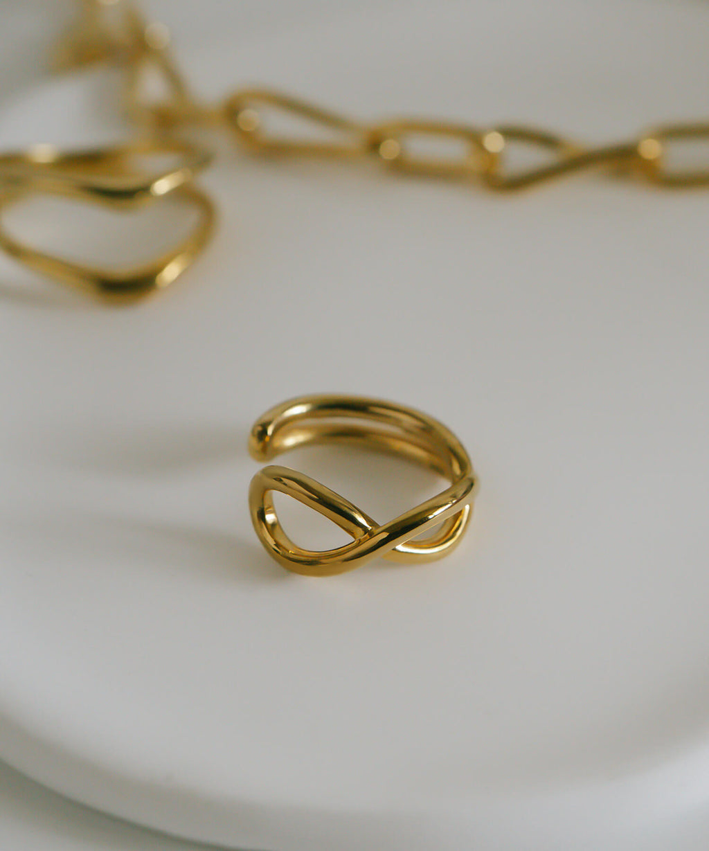 18K Gold Plated Sterling Silver Cross Line Earcuff | XIRA