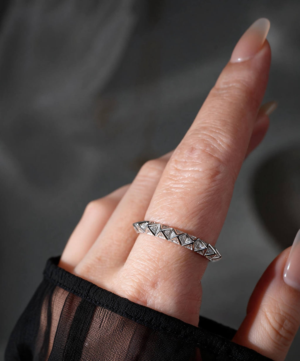 Silver925 pyramid studs ring | ZIREA RING