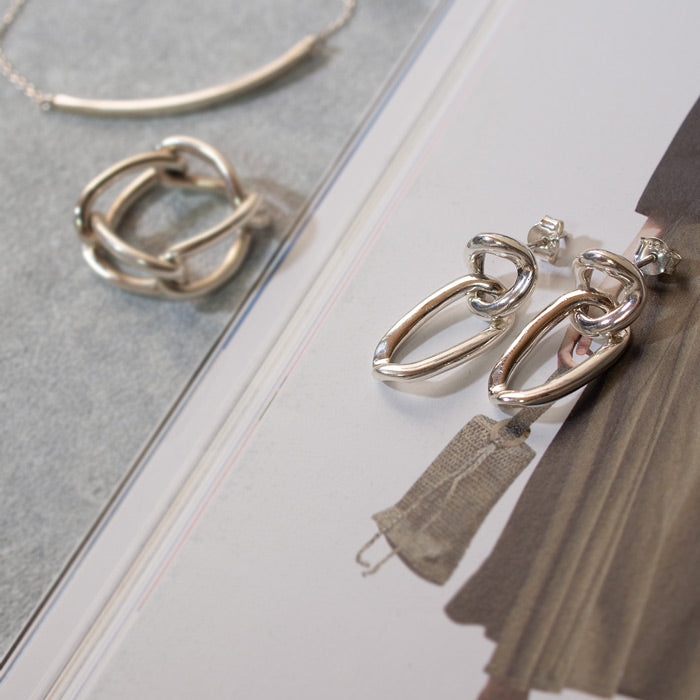 Silver925 Cunkey Chain Earrings | NEVIEN