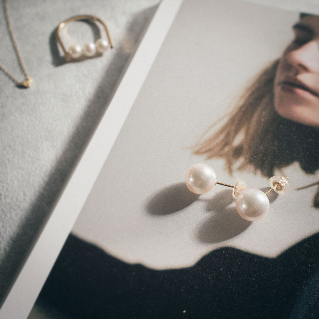 18K Gold Post 8.5mm-9mm High Quality Akoya Pearl Stud Earrings | DEORA