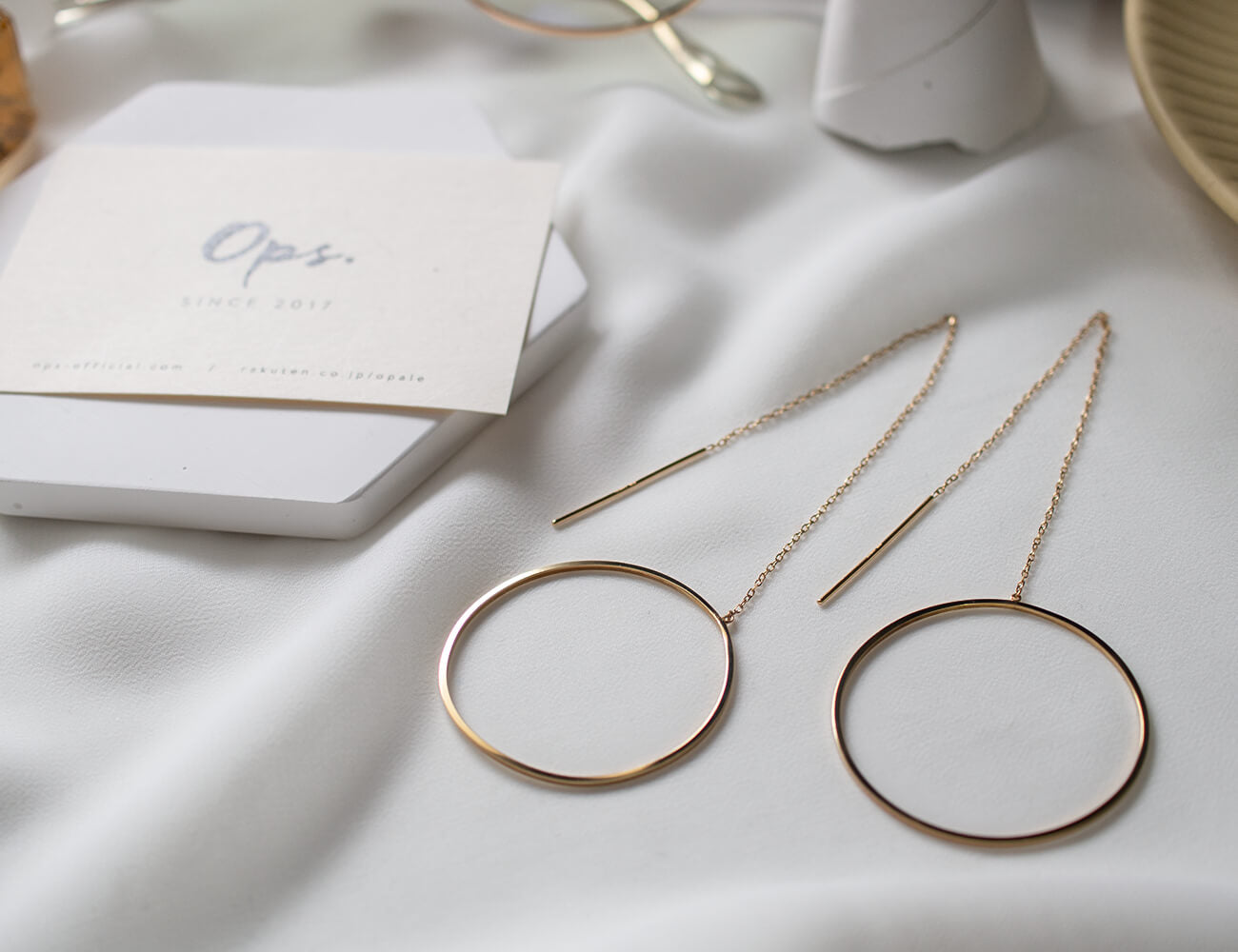 10K Gold Elegant Hoop Chain Earrings | DENEB-10K