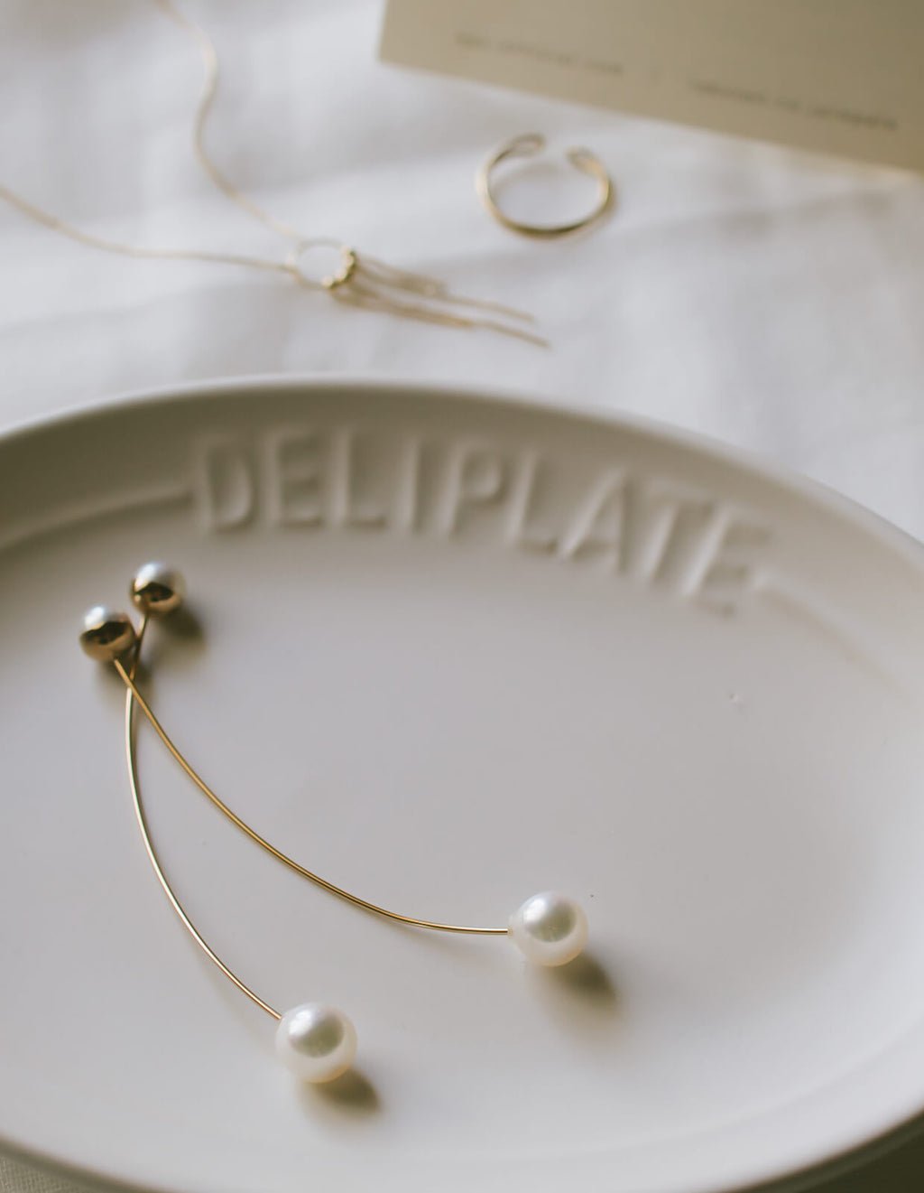 18K Gold Pink Gold Long Pearl Swing Earrings | ILMARI