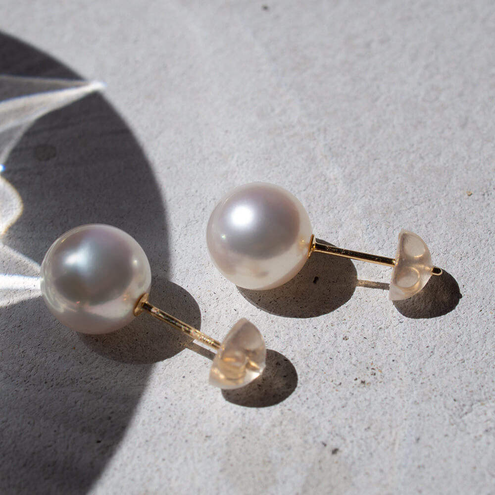18K Gold Post 8.5mm-9mm High Quality Akoya Pearl Stud Earrings | DEORA