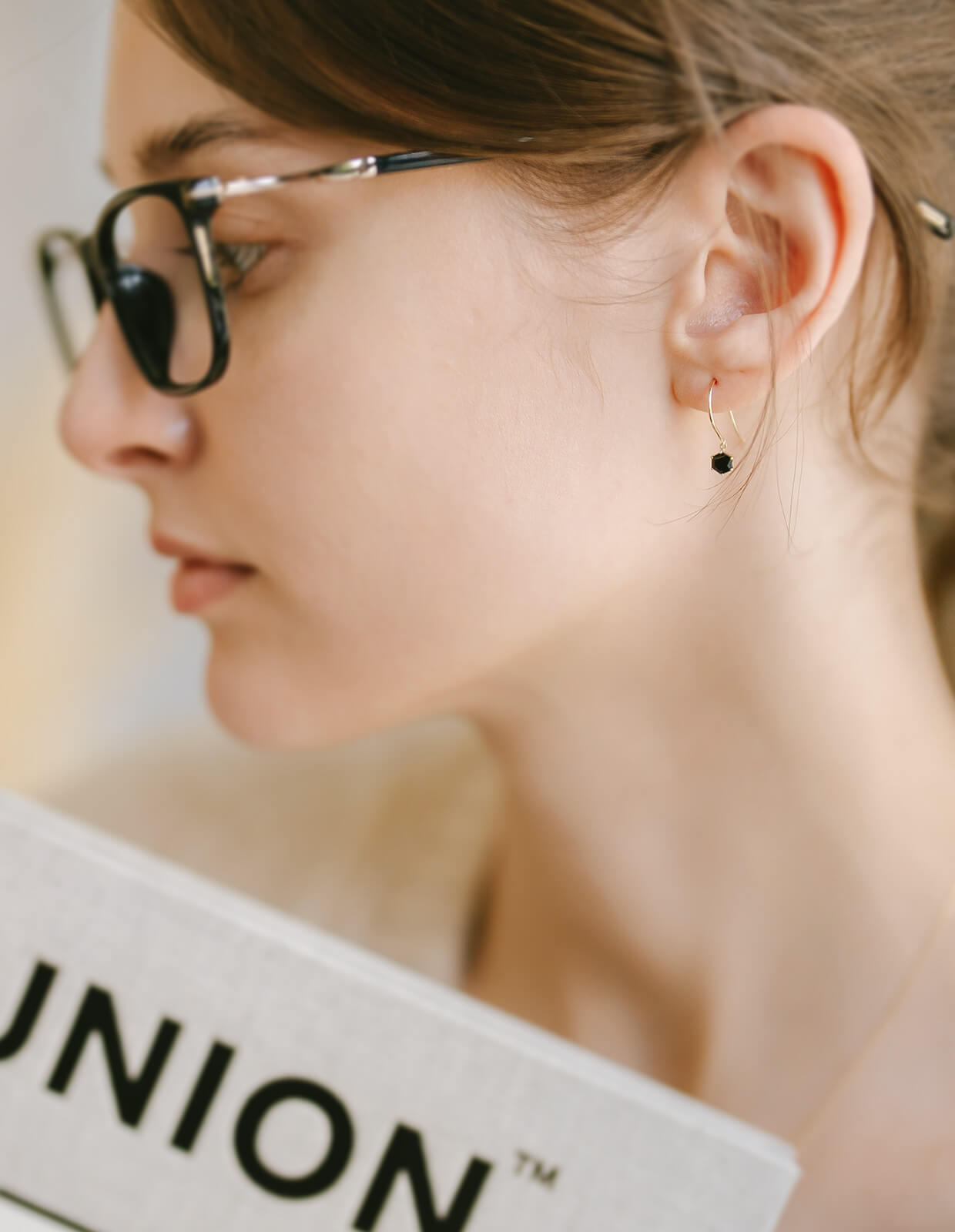 Gemstone Pentagonl Earring | TRESOR PENTA