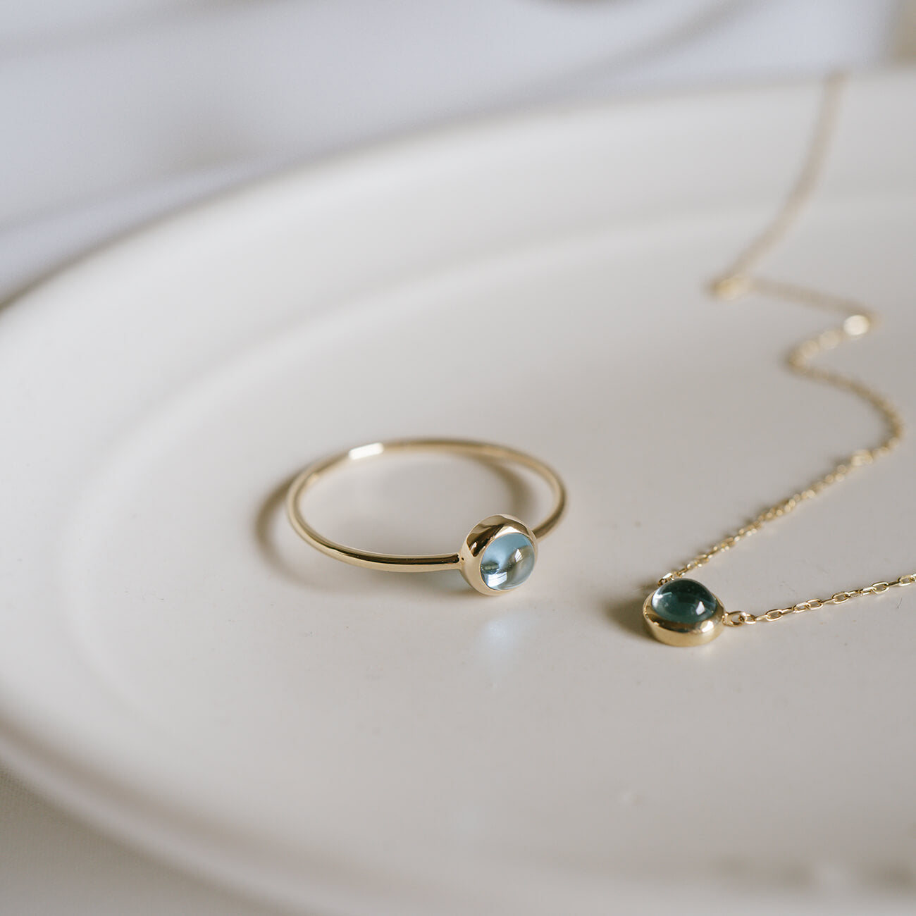 10K Gold 7color Gemstone Cabochon Ring | LUPAUS