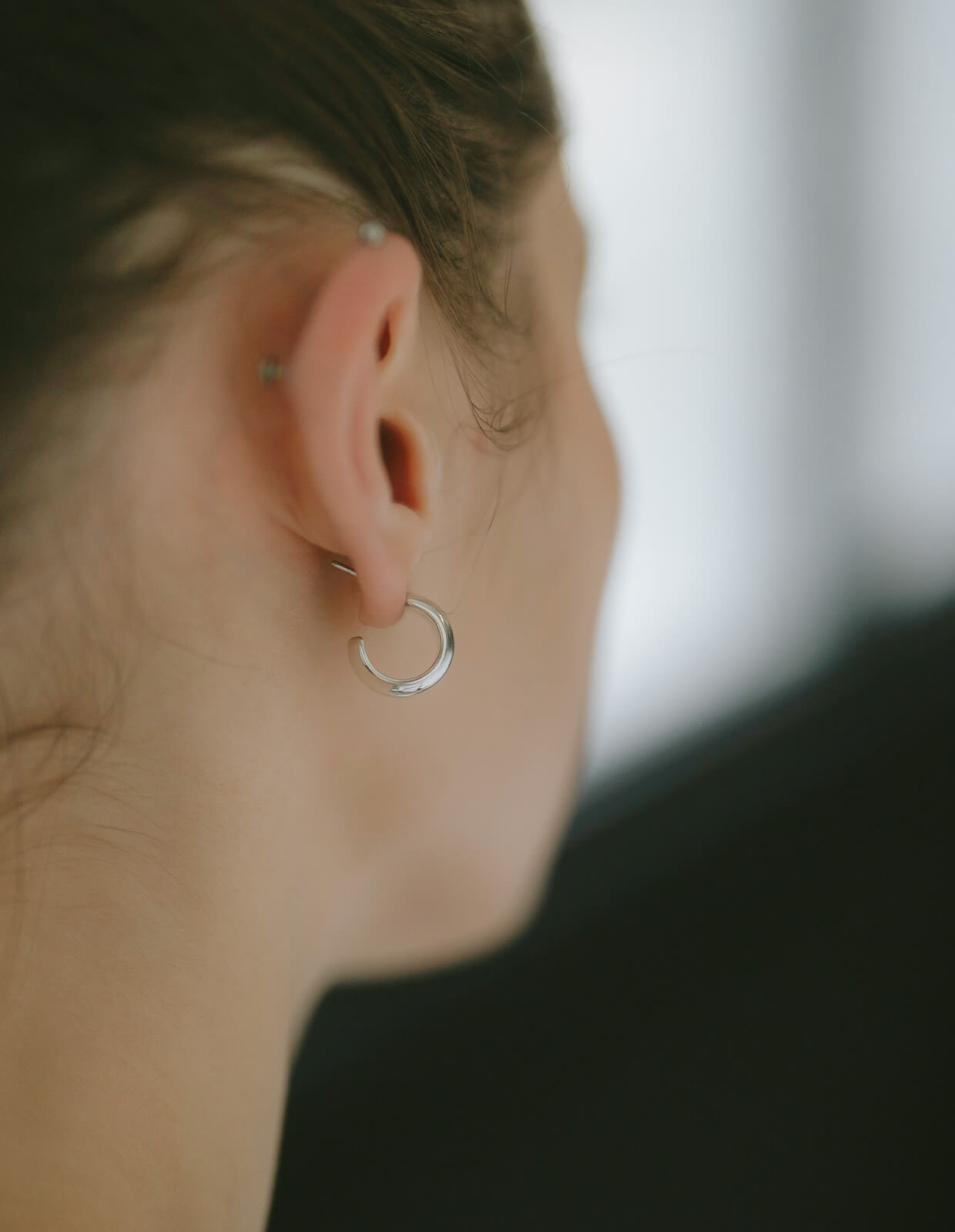 18K Gold Plated Sterling Silver Lustrou Hoop Pierce | CAPPIO