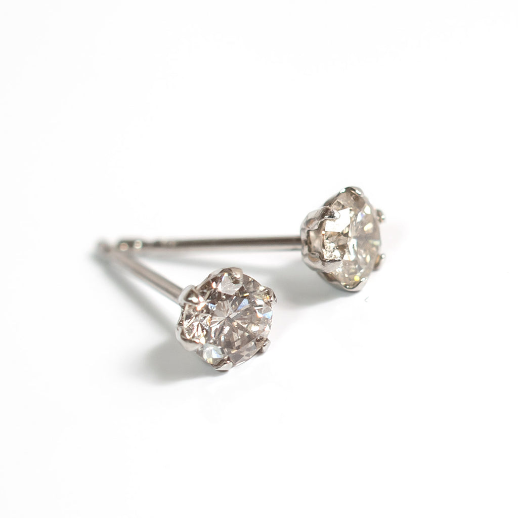 H&c Cut Pt900 Precious Diamond Stud Earrings | EDELE