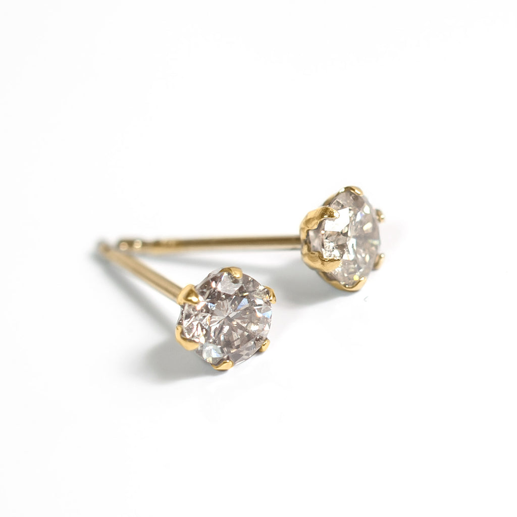 H&c Cut Pt900 Precious Diamond Stud Earrings | EDELE