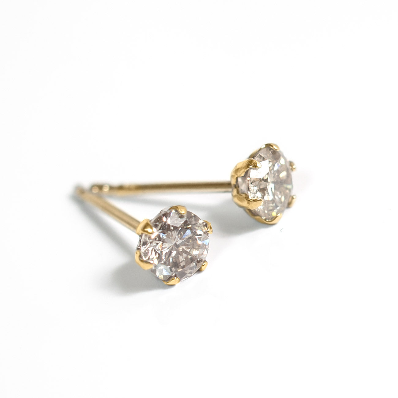 H&c Cut Pt900 Precious Diamond Stud Earrings | EDELE
