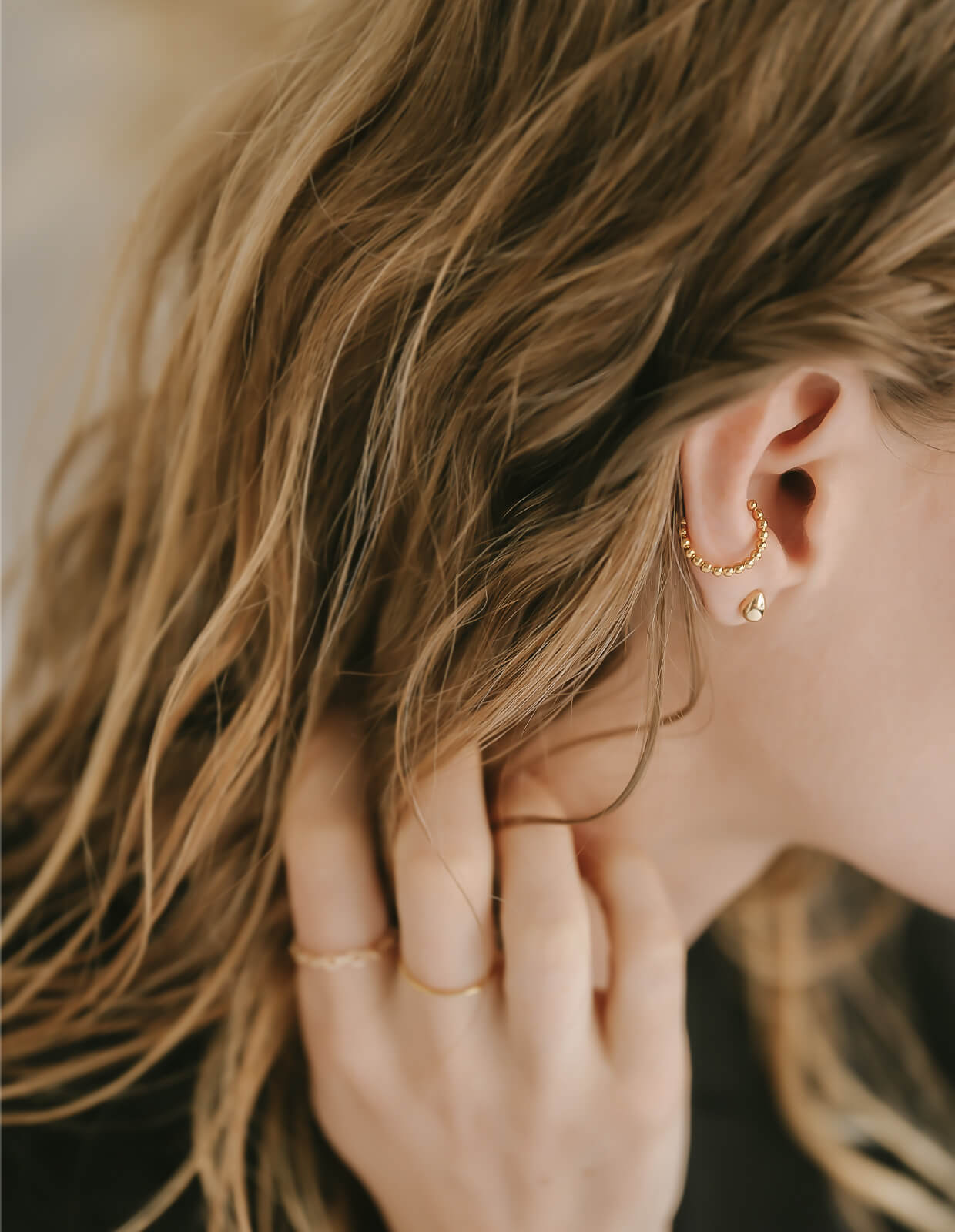 18K TIiny Studs Earrings | MOLLICA-GRAND