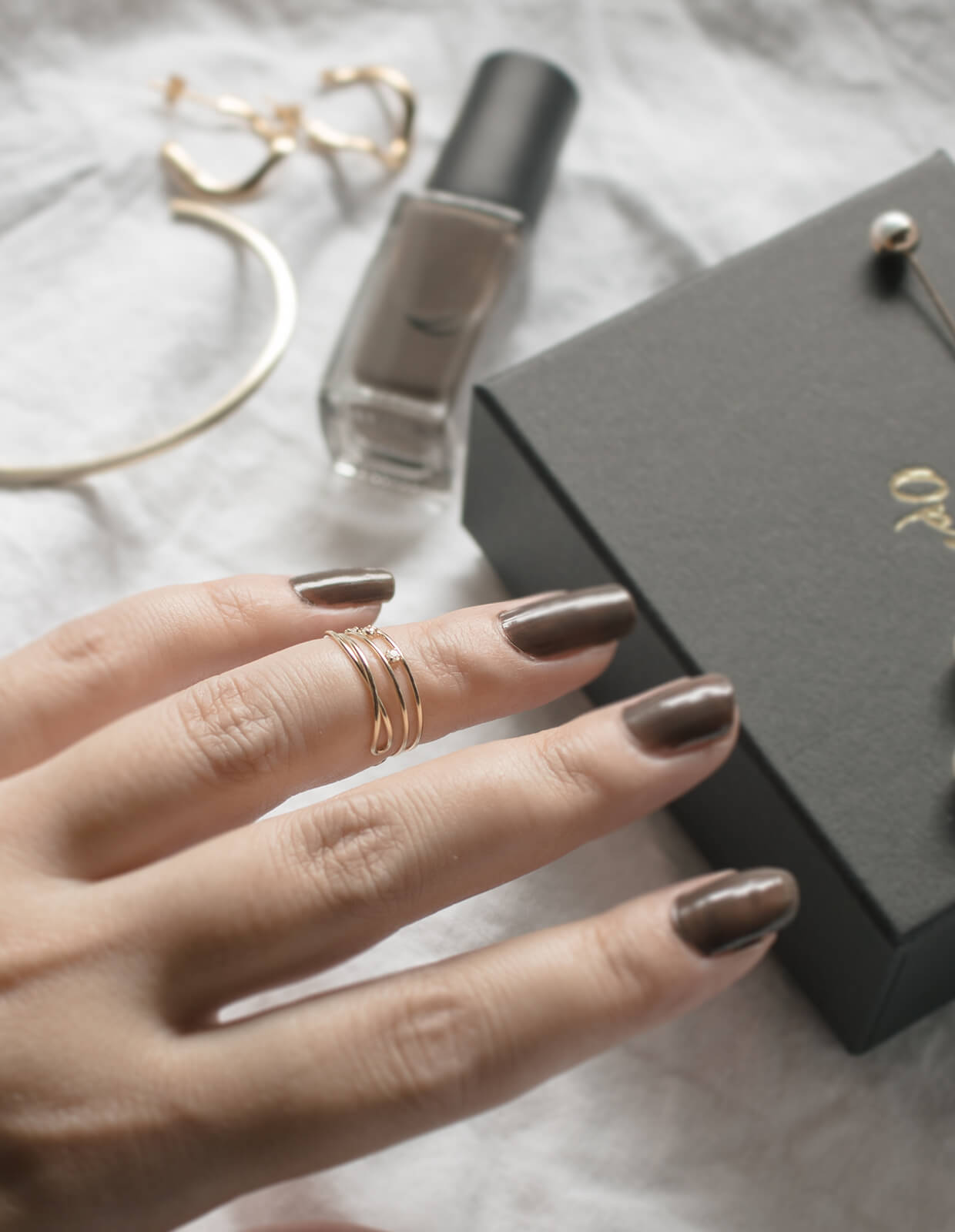 10K Gold Twisted Vine Ear Cuff | LINIA