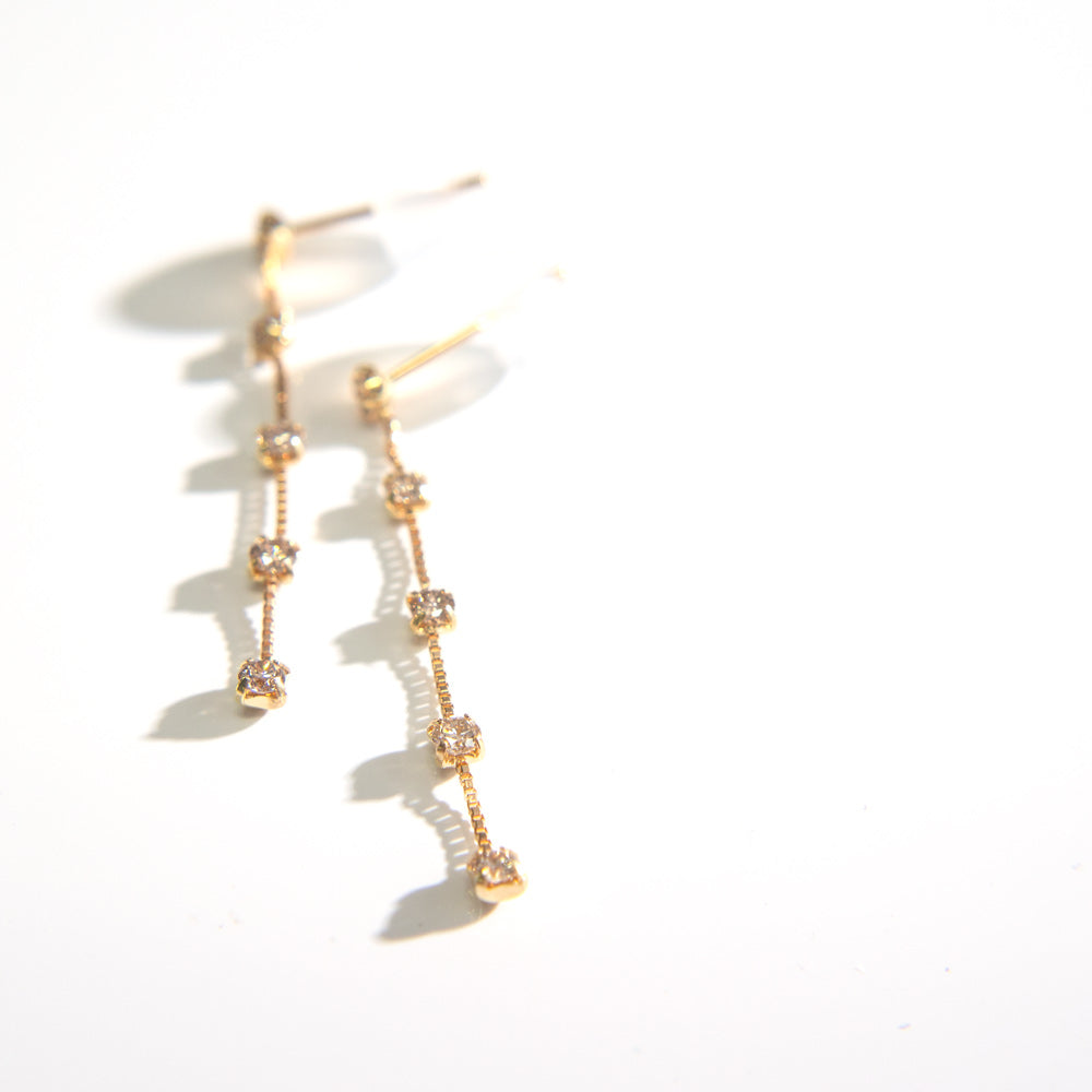 18K Gold 5diamond Swing Stud Earrings | FIDO