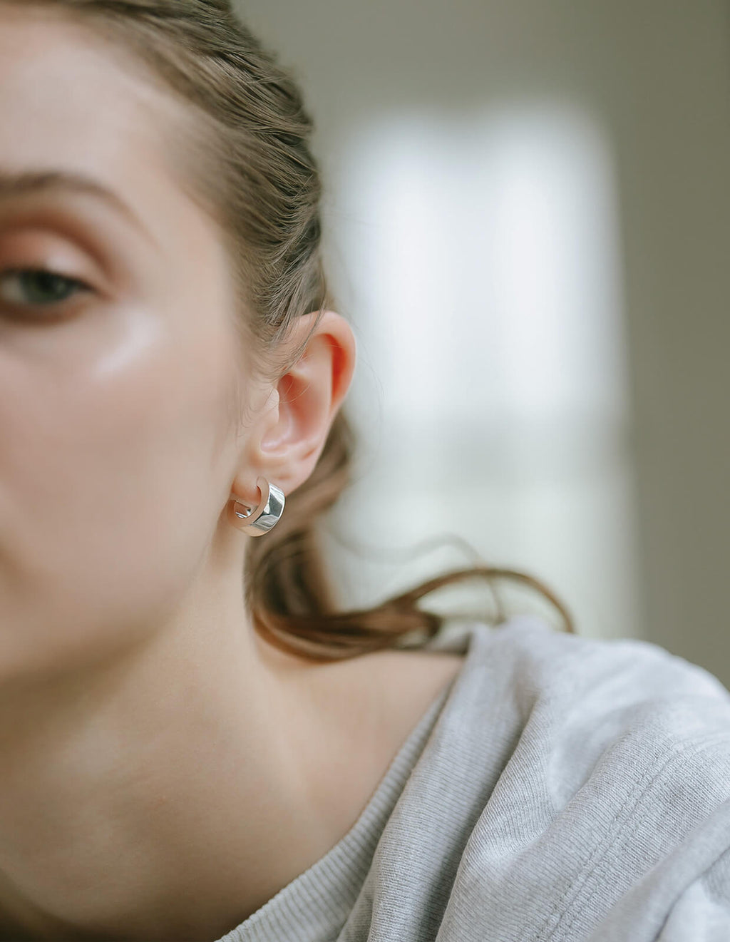 18K Gold Plated Sterling Silver Lustrou Hoop Pierce | CAPPIO