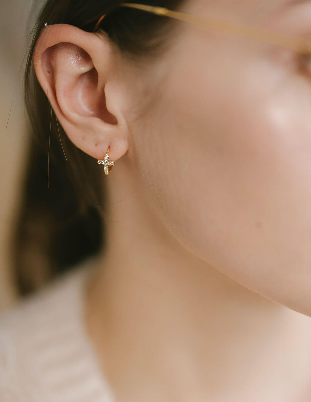 18K Gold Plated Sterling Silver Cross Pave Hoop Earrings | KYKLOS-CROS