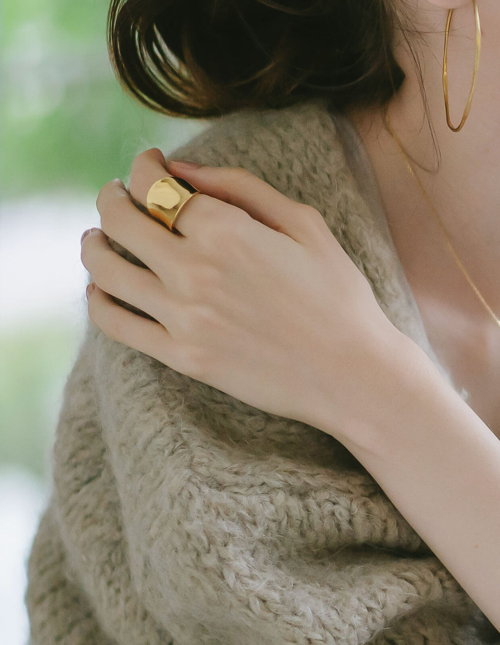 18K Gold Plated Sterling Silver Curved Tube Ring | AVIOR