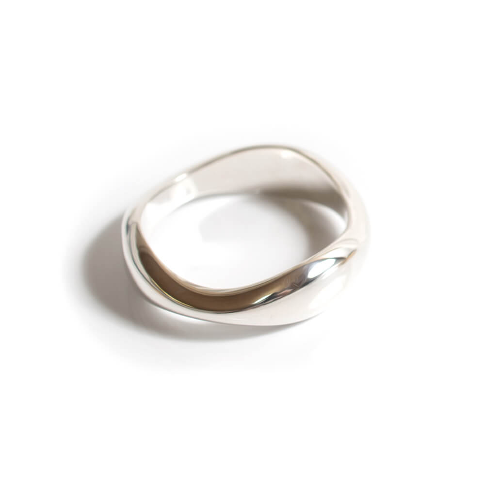 Silver925 Wide Wavy Ring | GREZIO