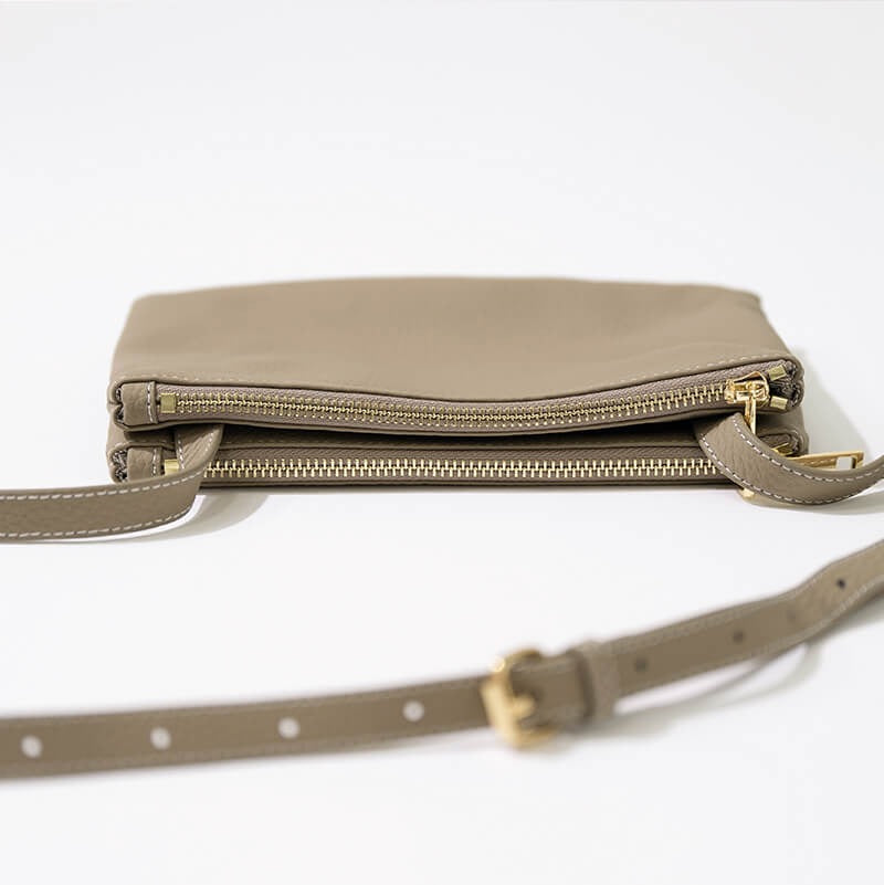 Leather compact bag | GYFFINE