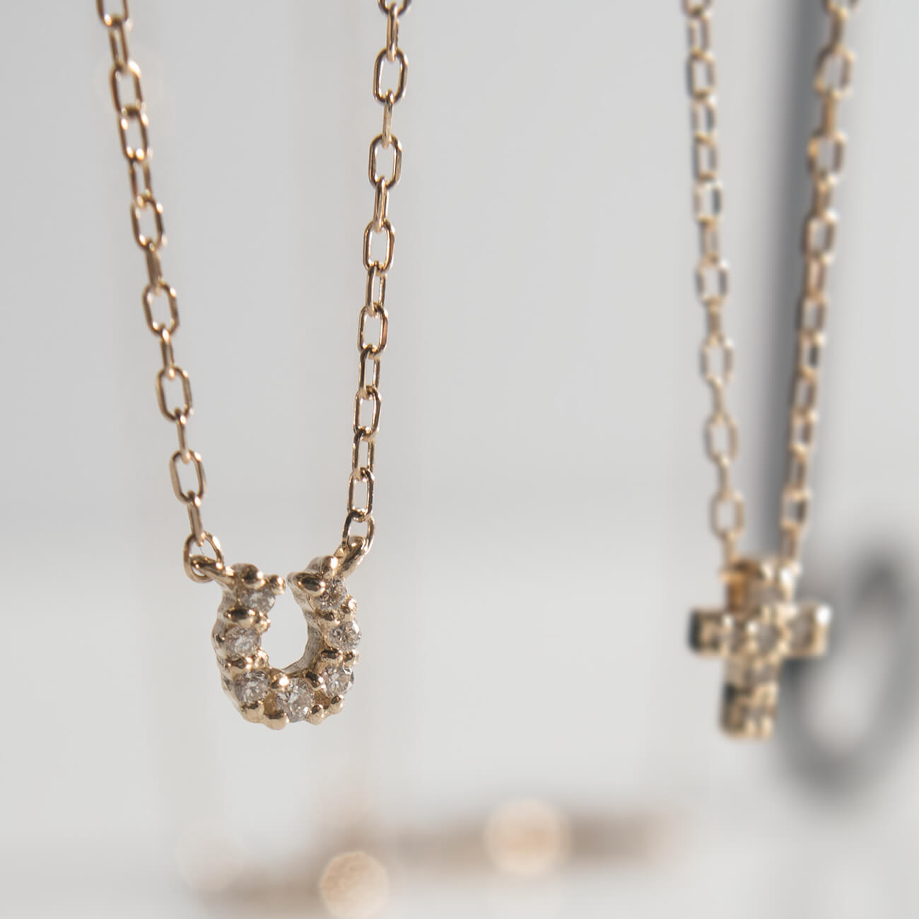 Tiny Diamond Motif Gold Necklace | MELE-NK-10K
