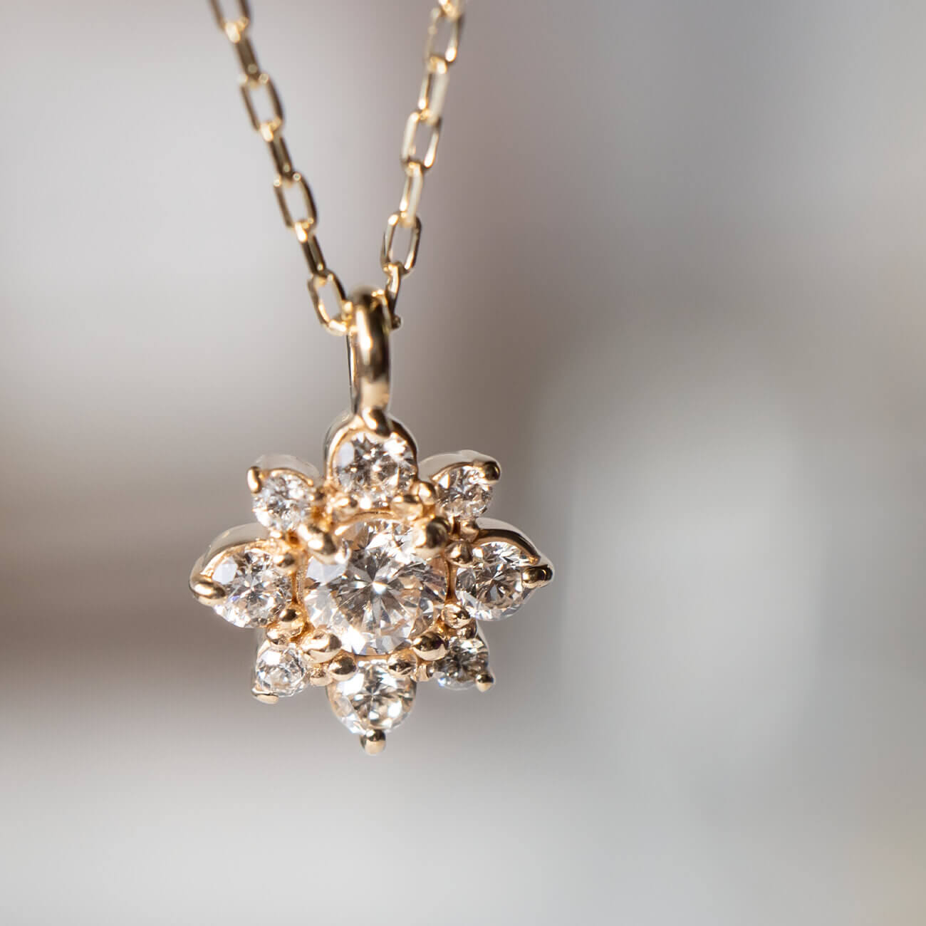 10K Gold Star Flower Diamond Necklace | ASTERI-POLARIS