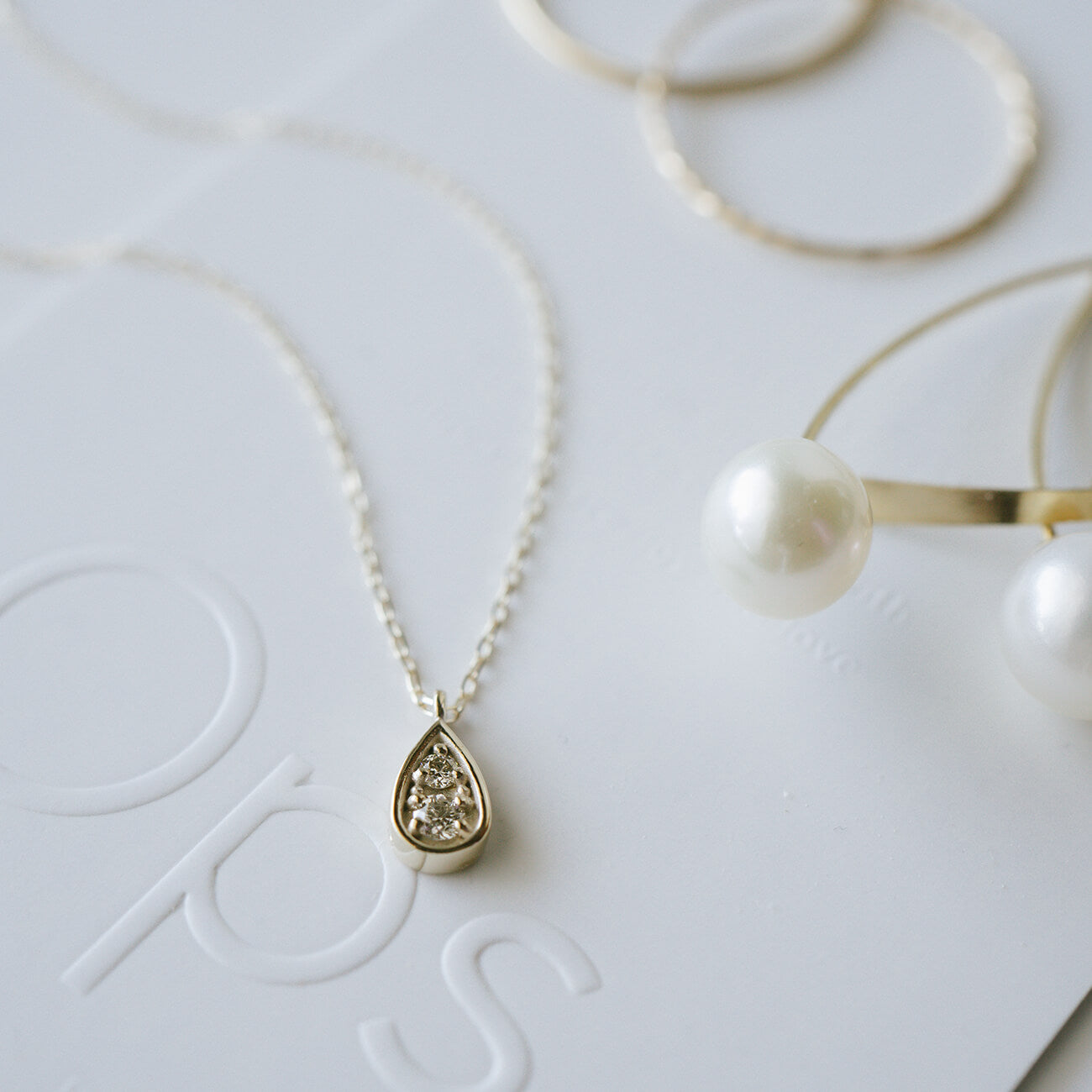 10K Gold Tiny Dorp Diamond Necklace | ASTERI-SPICA