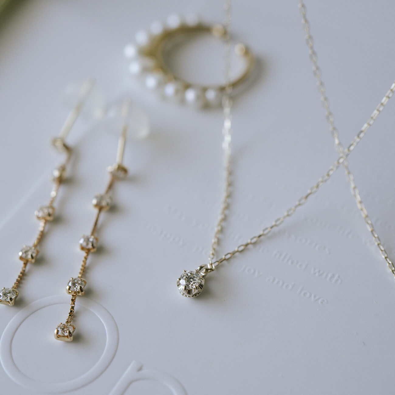 10K Gold Single Stone Diamond Necklace | ASTERI-SEIRIOS
