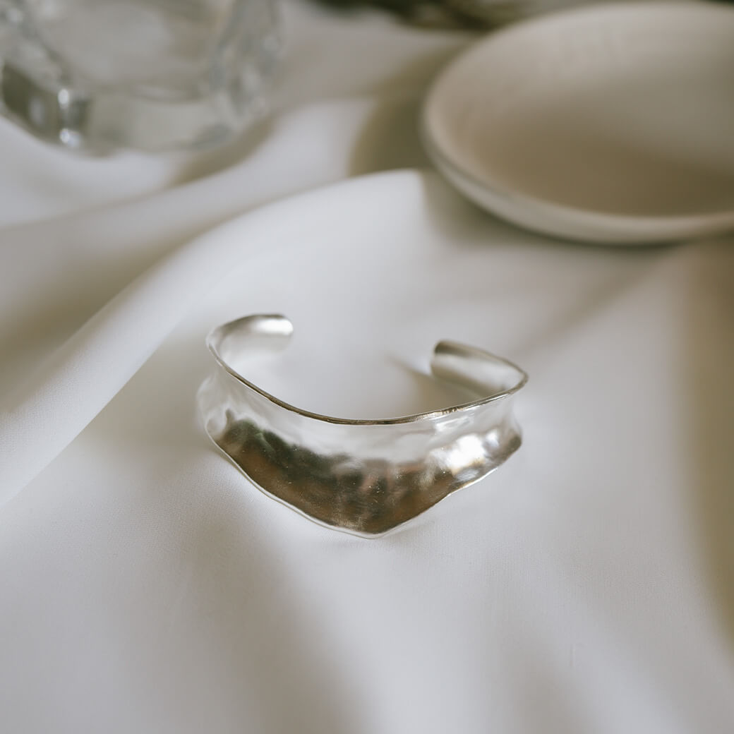 925 Sterling Silver Hammered Wide Bangle | ERZGE