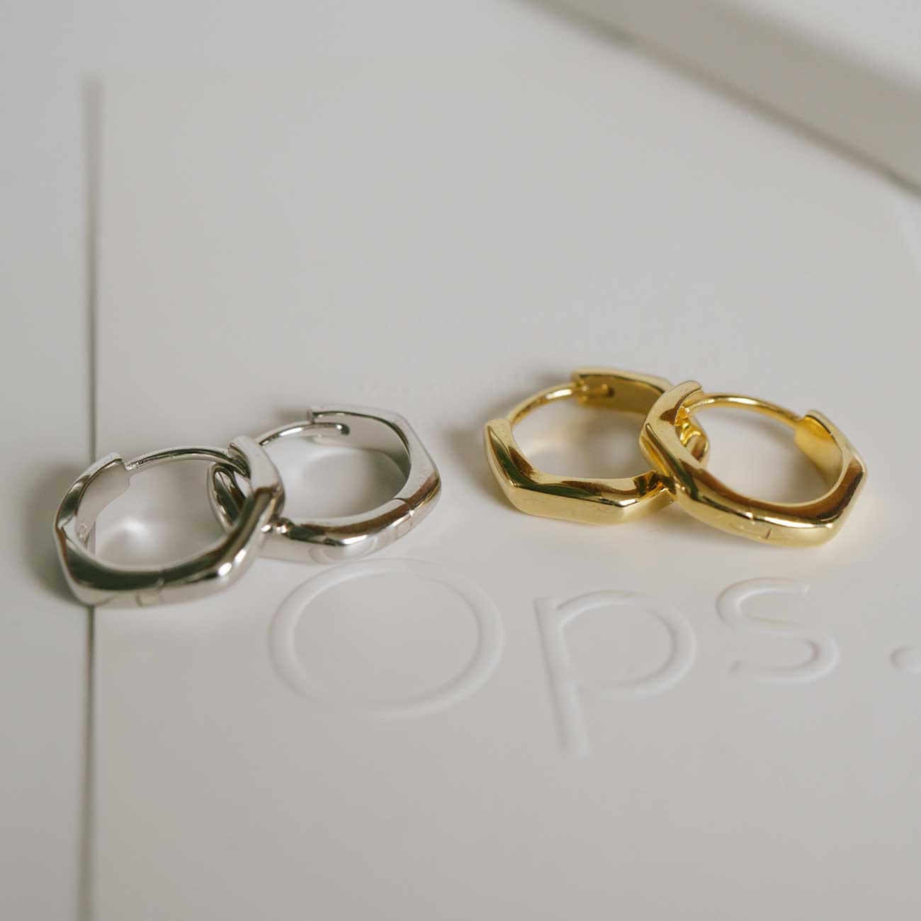 18K Gold Plated Sterling Silver Chunky Hoop Earrings | KYKLOS-WAVE