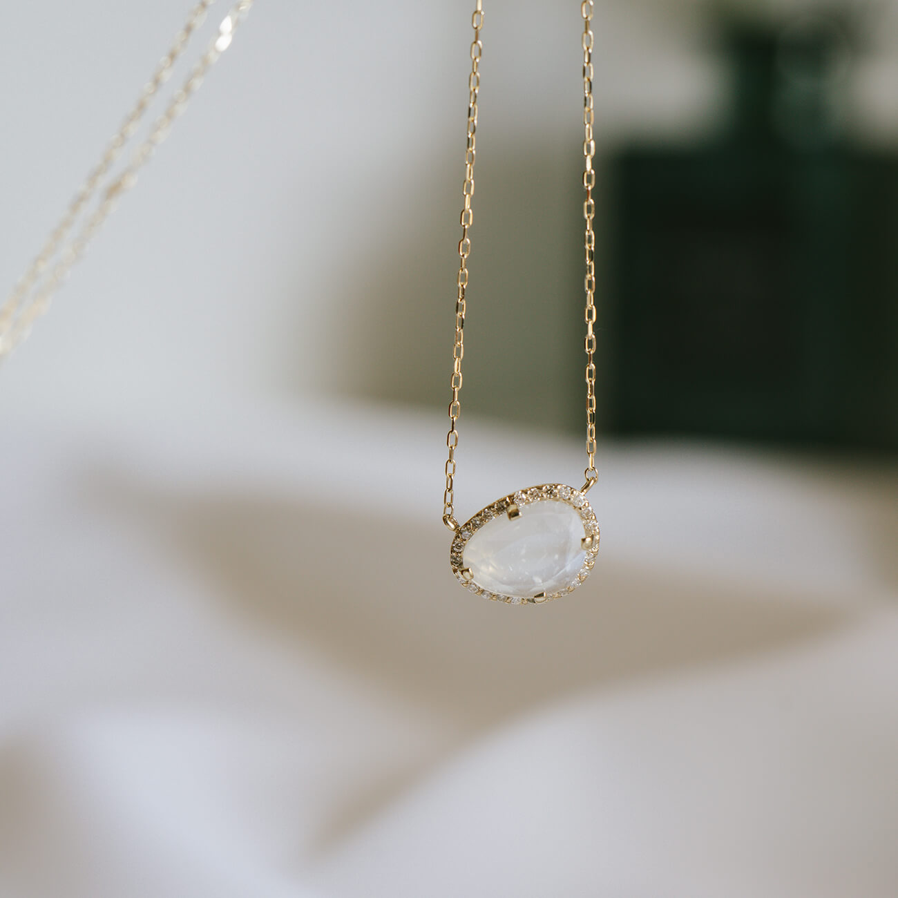 10K Gold Moonstone Necklace | PROPRIUM NEBULA