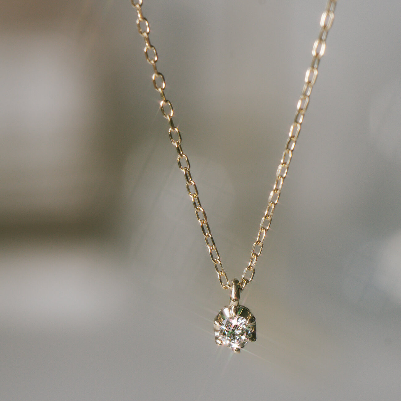 10K Gold Single Stone Diamond Necklace | ASTERI-SEIRIOS