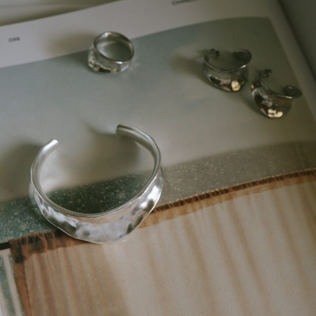 925 Sterling Silver Hammered Wide Bangle | ERZGE