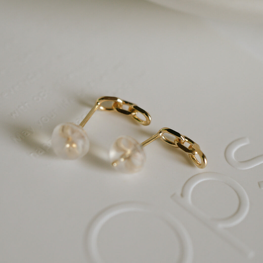 10K Gold Tiny Chain Link Pierce | KATENA