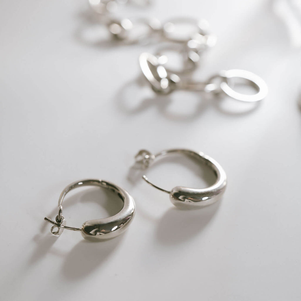 Twinkle Hoop Earrings | MICORRA