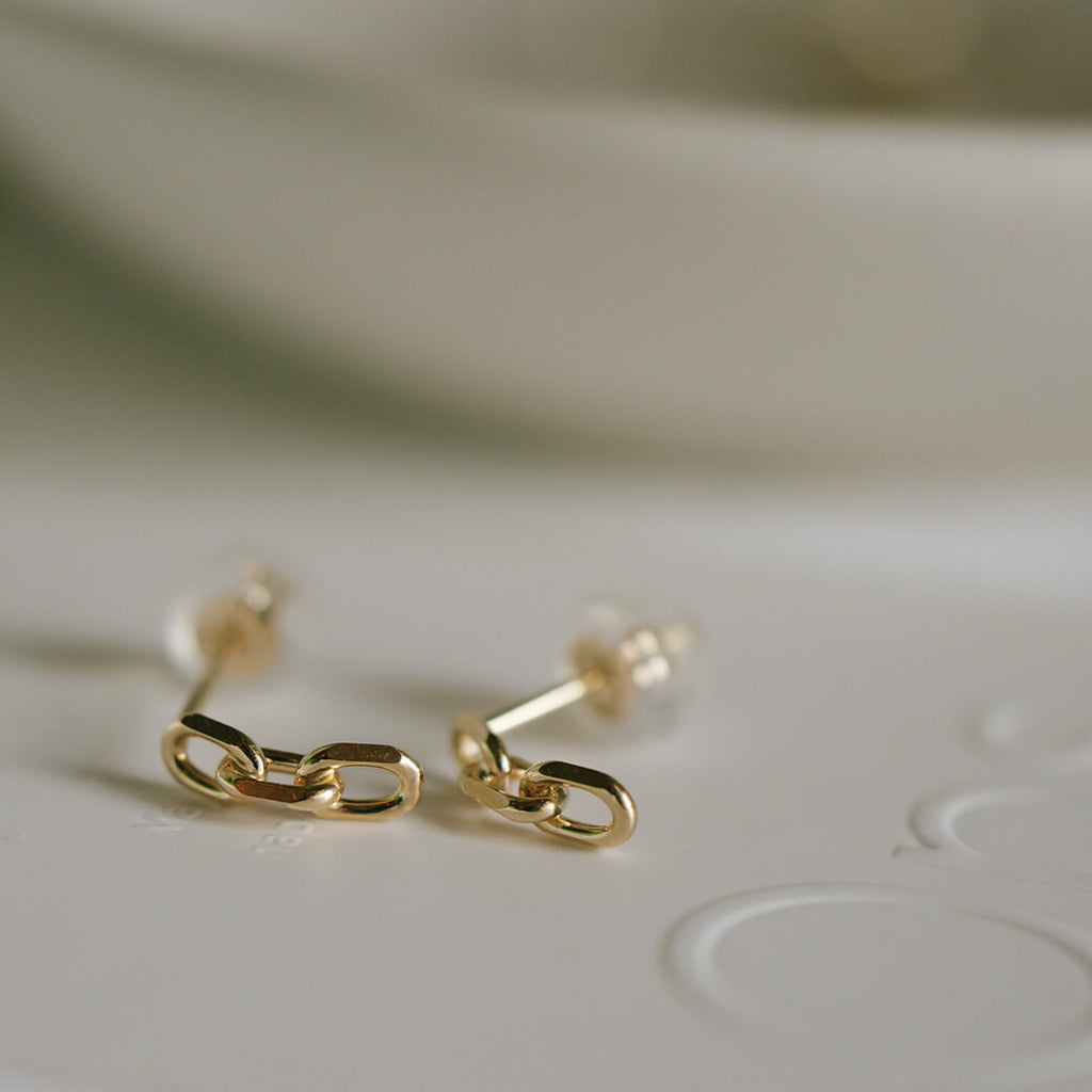 10K Gold Tiny Chain Link Pierce | KATENA