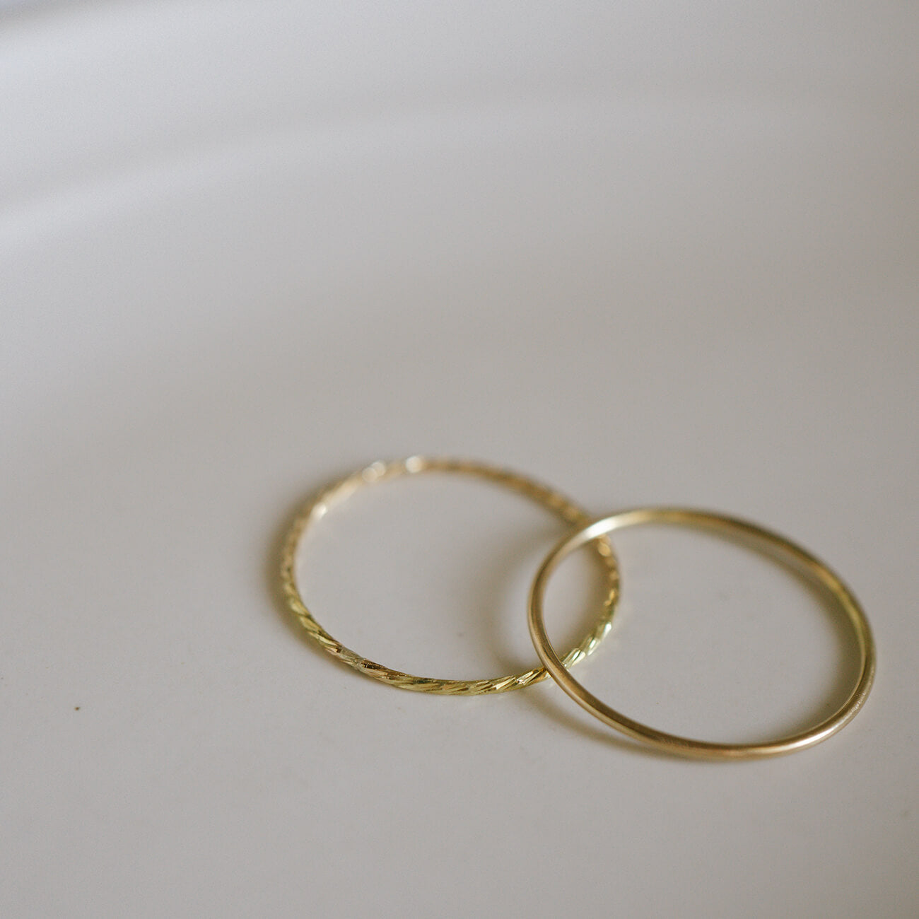 18K Gold Dainty Skinny Ring | SILPHA