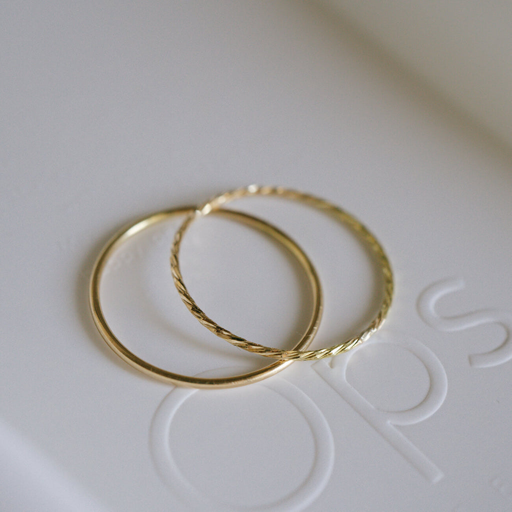 18K Gold Dainty Skinny Ring | SILPHA