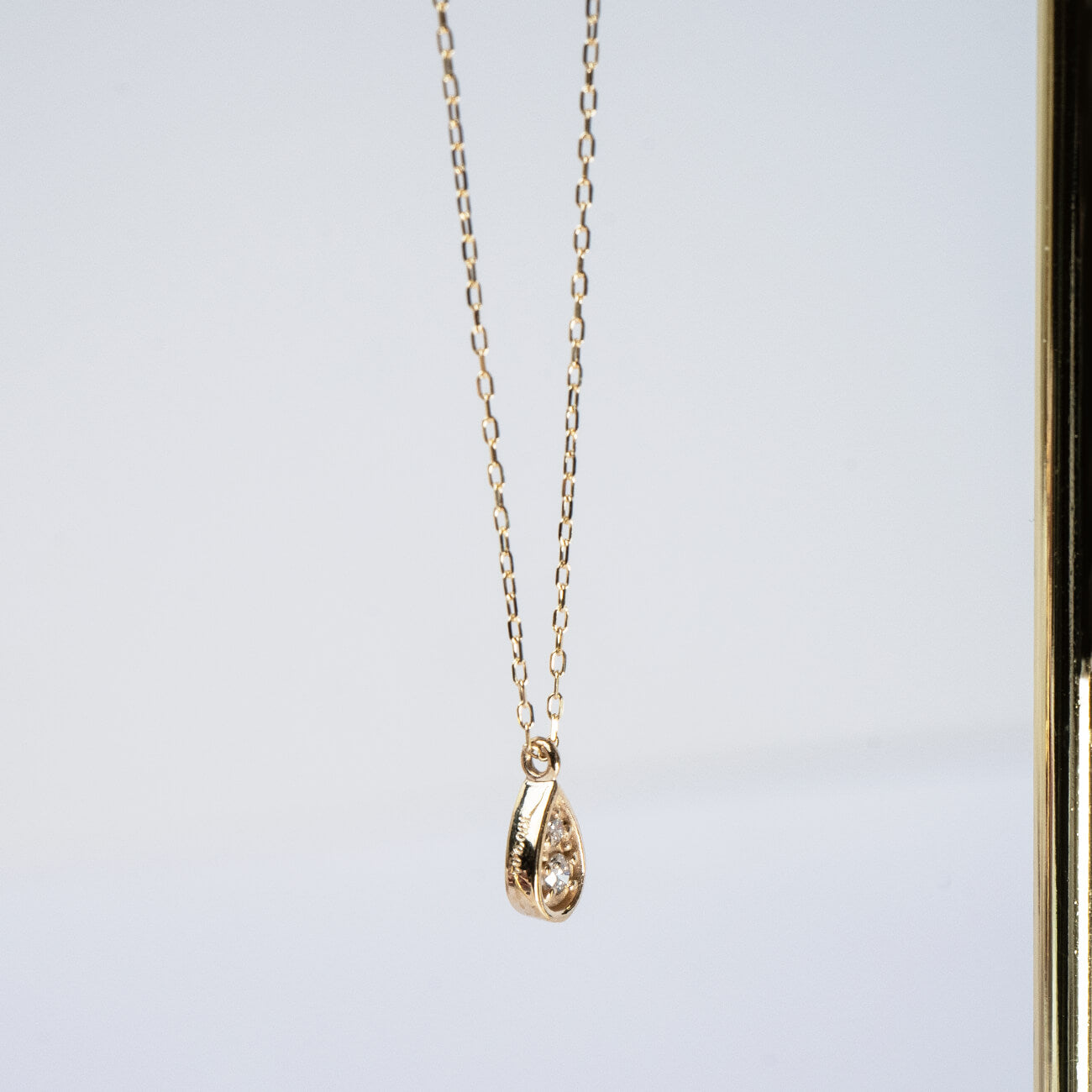 10K Gold Tiny Dorp Diamond Necklace | ASTERI-SPICA
