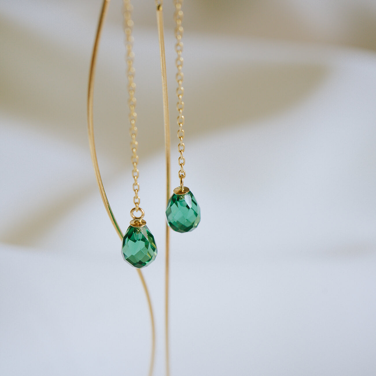 10K Gold Gemstone Wavy Long Earrings | ORNE-TEAR