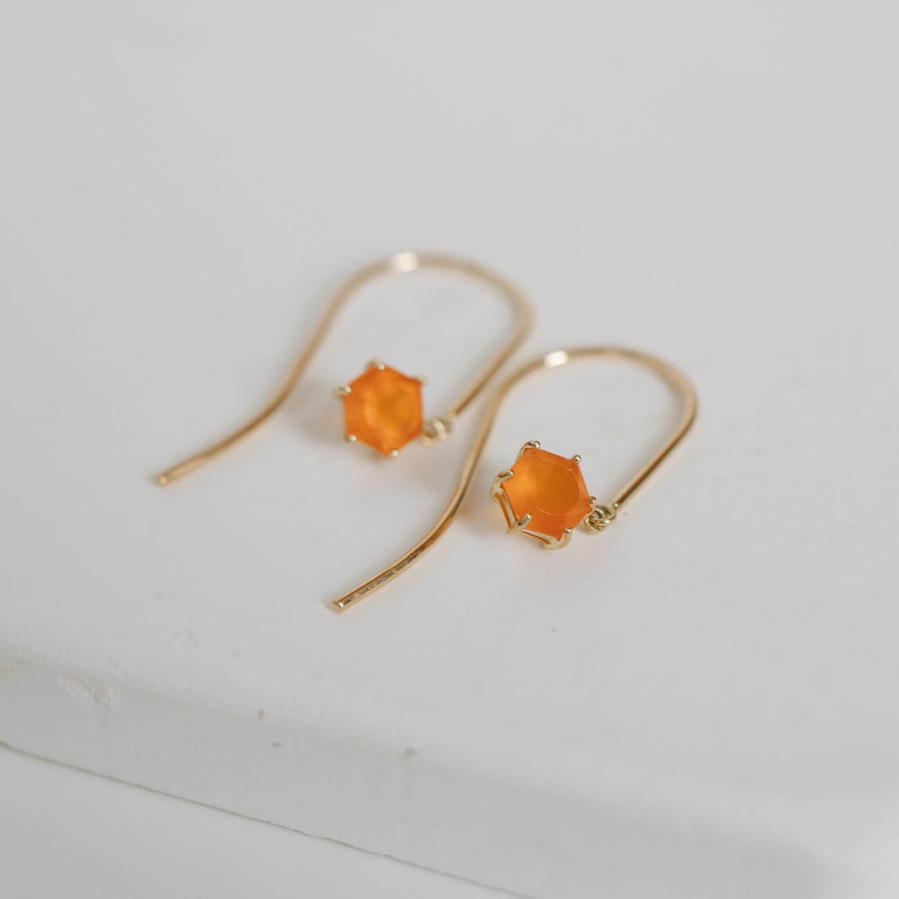 Gemstone Pentagonl Earring | TRESOR PENTA