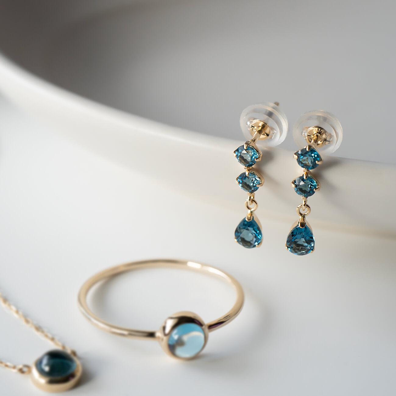 Gemstone Drop Earring | TRESOR TOROIS