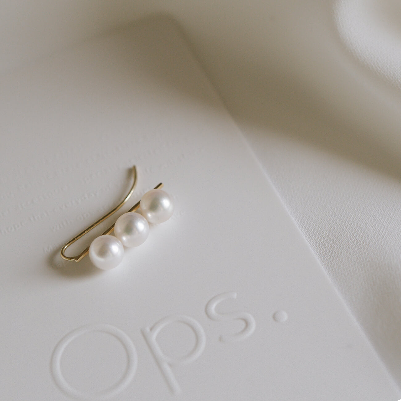 Earcuff – Ops. Jewelry