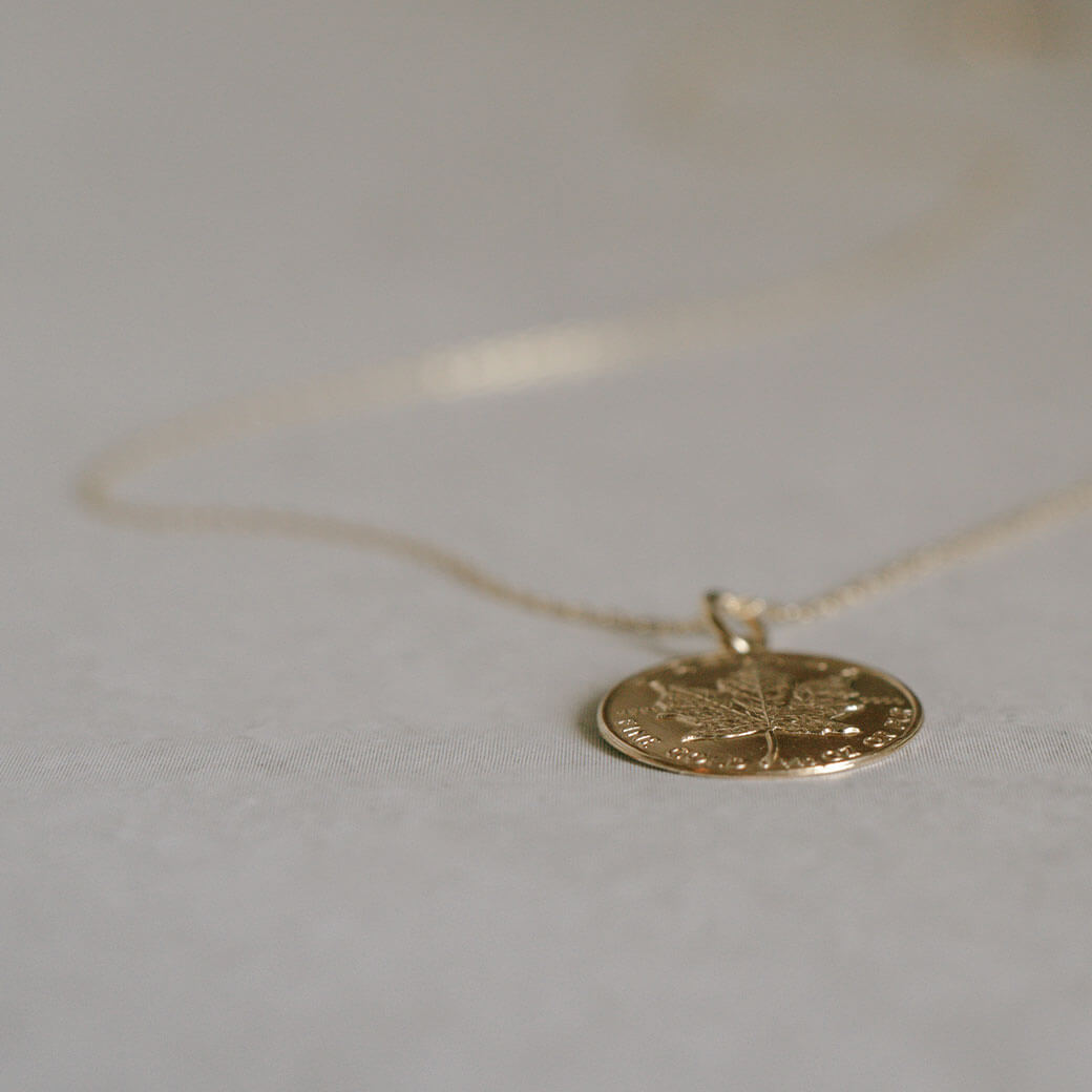 Canadian Maple Leaf 10K Gold Coin Necklace | RAFOLIO
