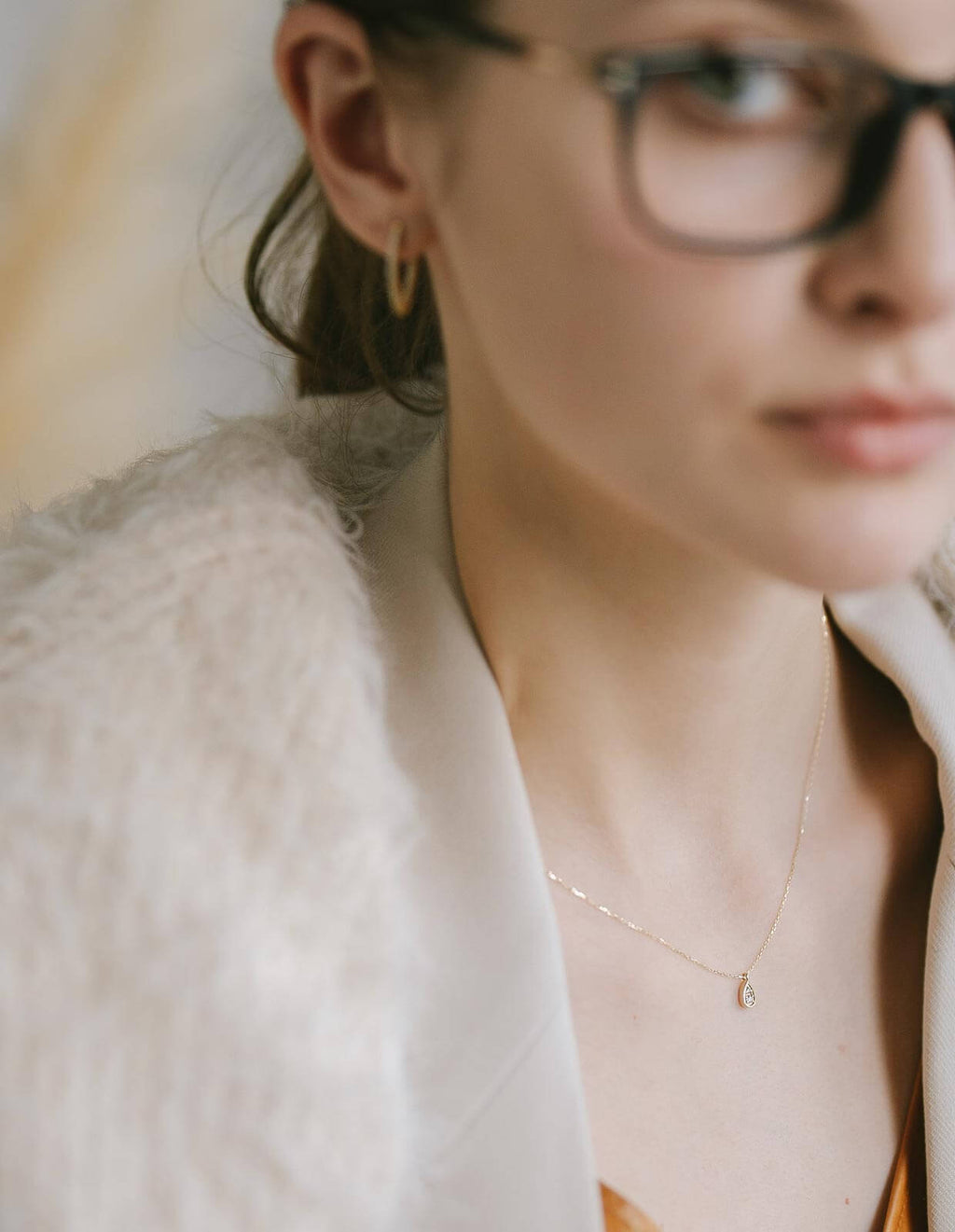 10K Gold Tiny Dorp Diamond Necklace | ASTERI-SPICA
