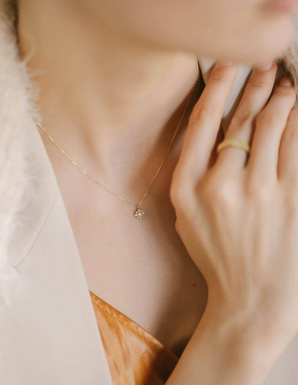 10K Gold Star Flower Diamond Necklace | ASTERI-POLARIS
