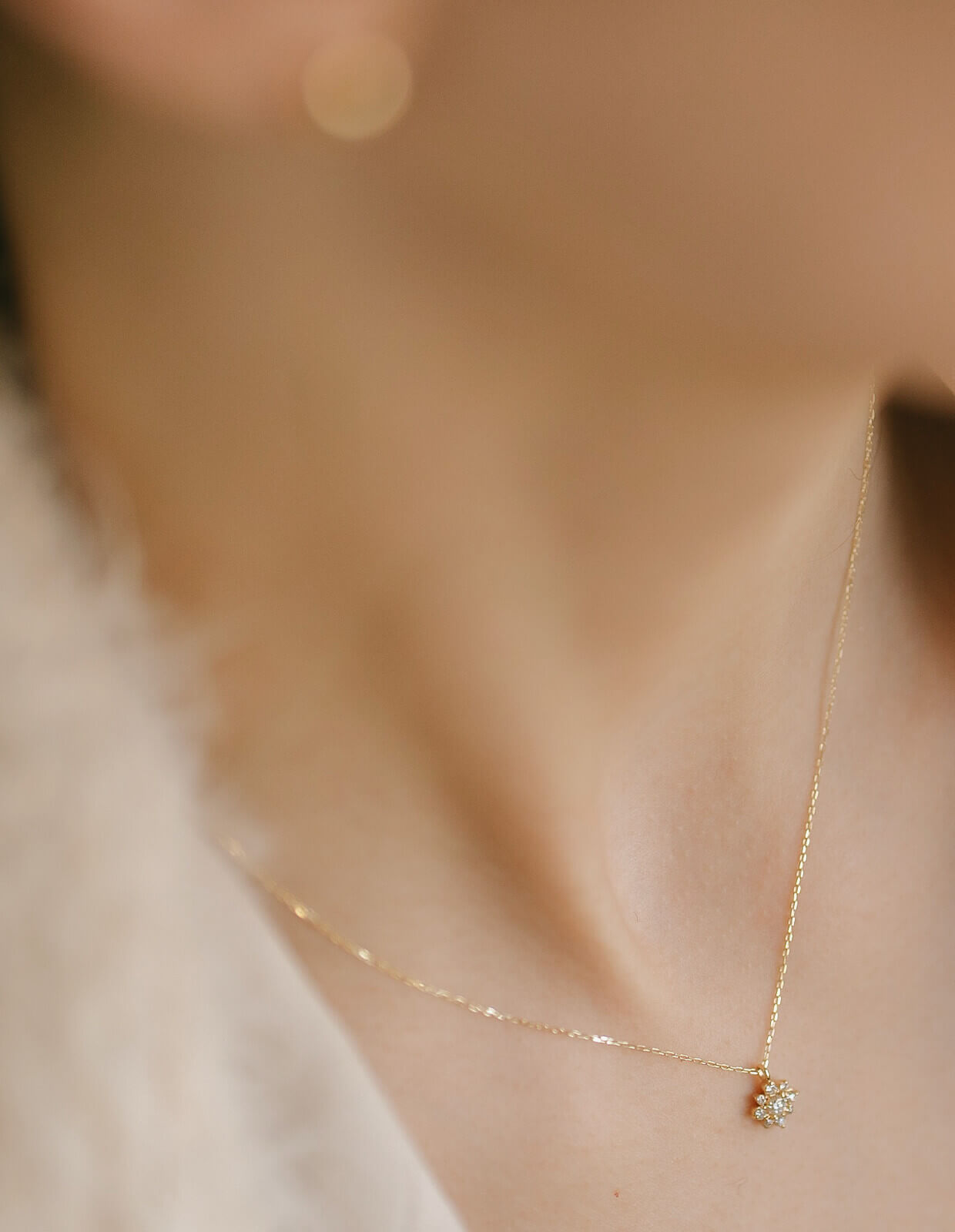 10K Gold Star Flower Diamond Necklace | ASTERI-POLARIS