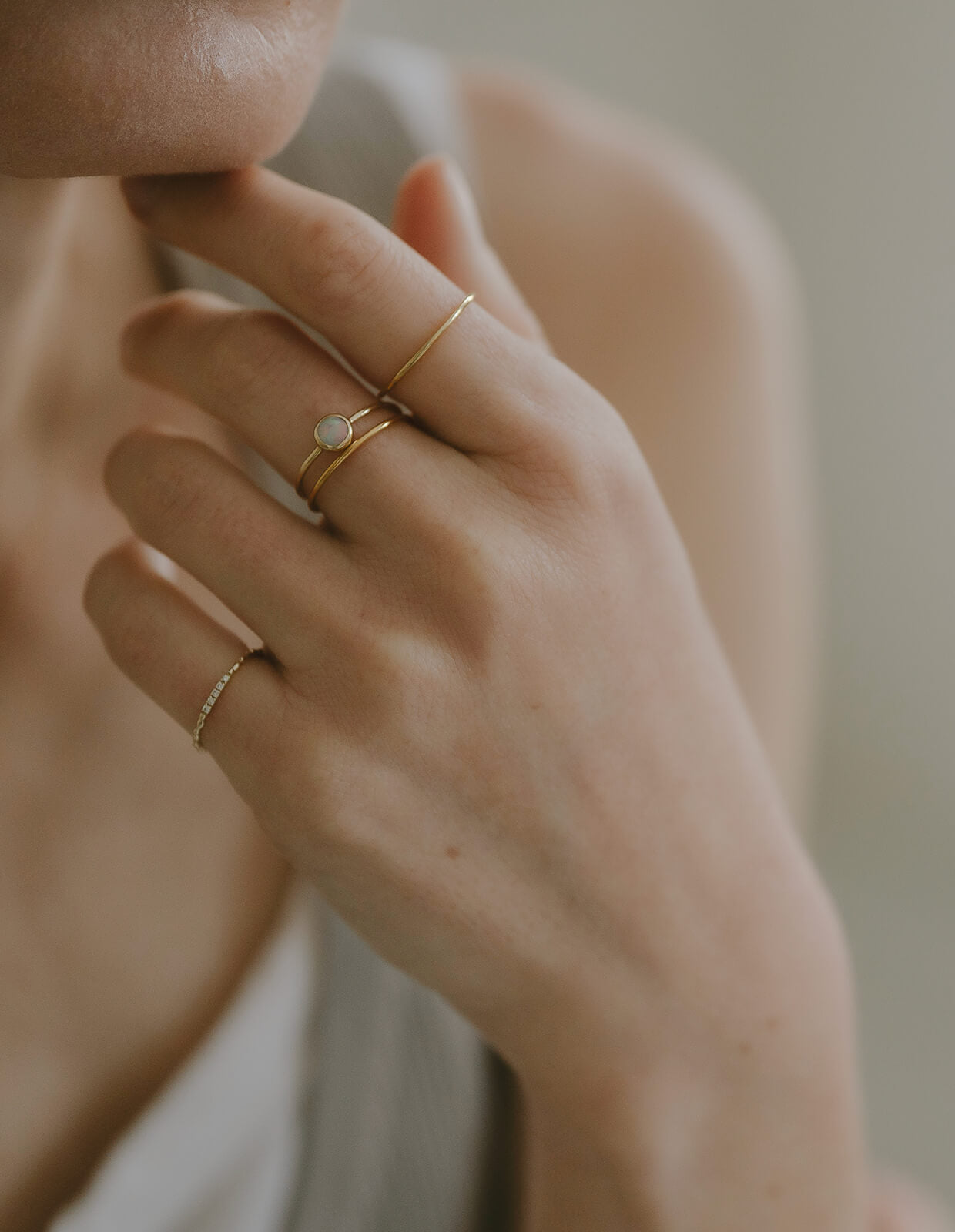 18K Gold Dainty Skinny Ring | SILPHA
