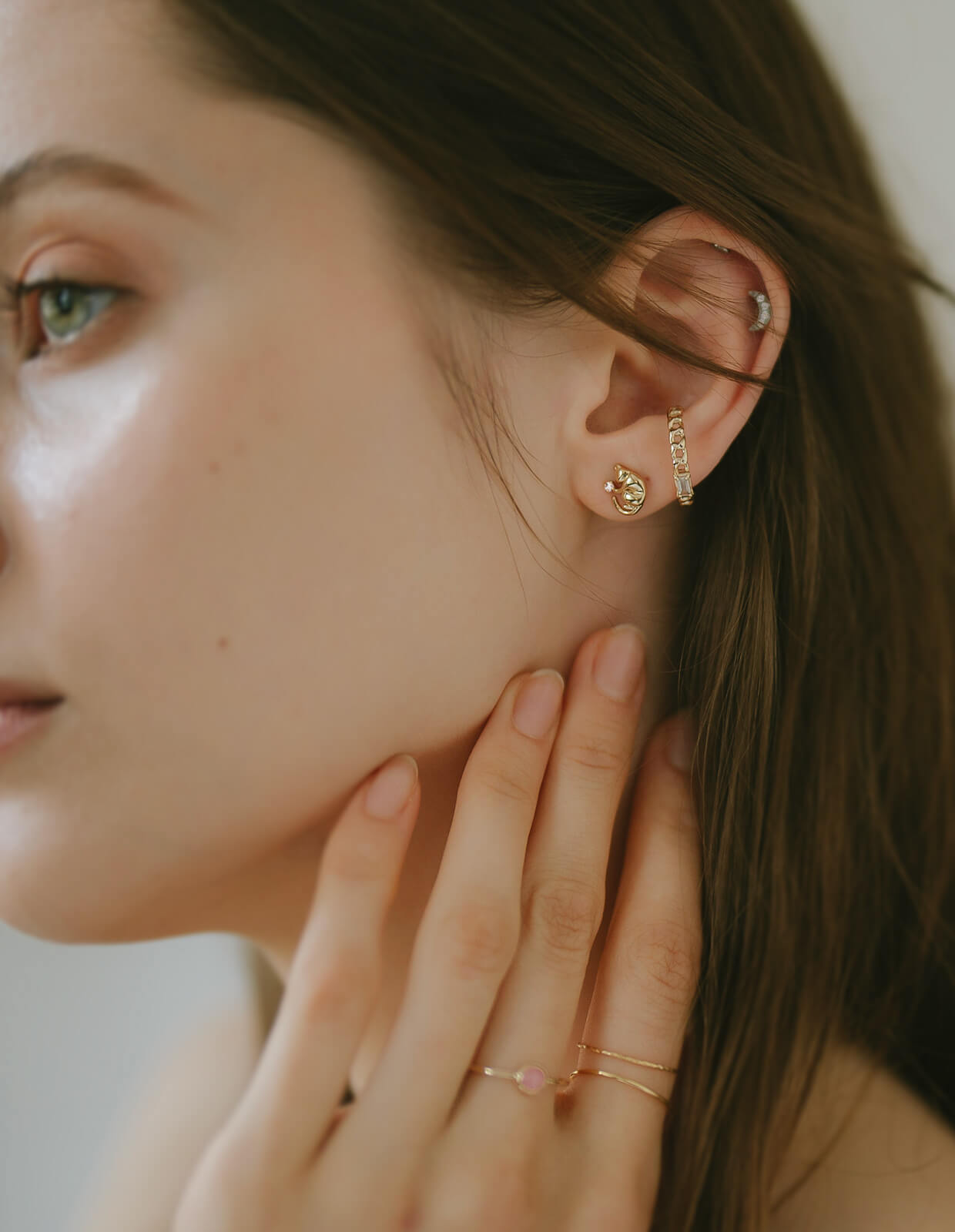 10K Gold Gemstone Cat Pierce | ZOI-CAT